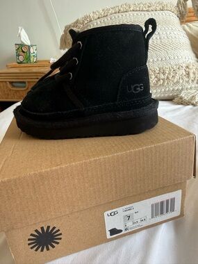 UGG Kids Black Suede Lace-Up Ankle Boot